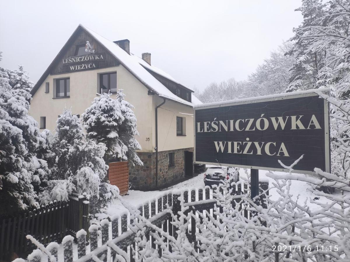 Lesniczowka Wiezyca I Domki Шимбарк Экстерьер фото